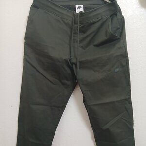 NIKE sportswear chino pants jeans 30 olive green